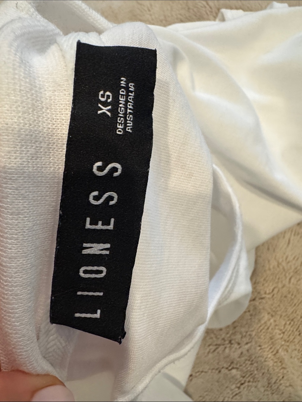 Lioness Long-Sleeve Crew Neck Shirt - White - Picture 5 of 6
